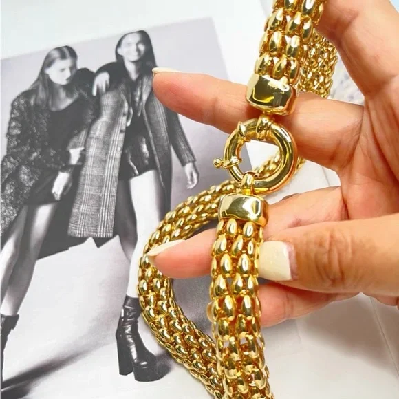 Vintage mesh necklace - Picture 3 of 4